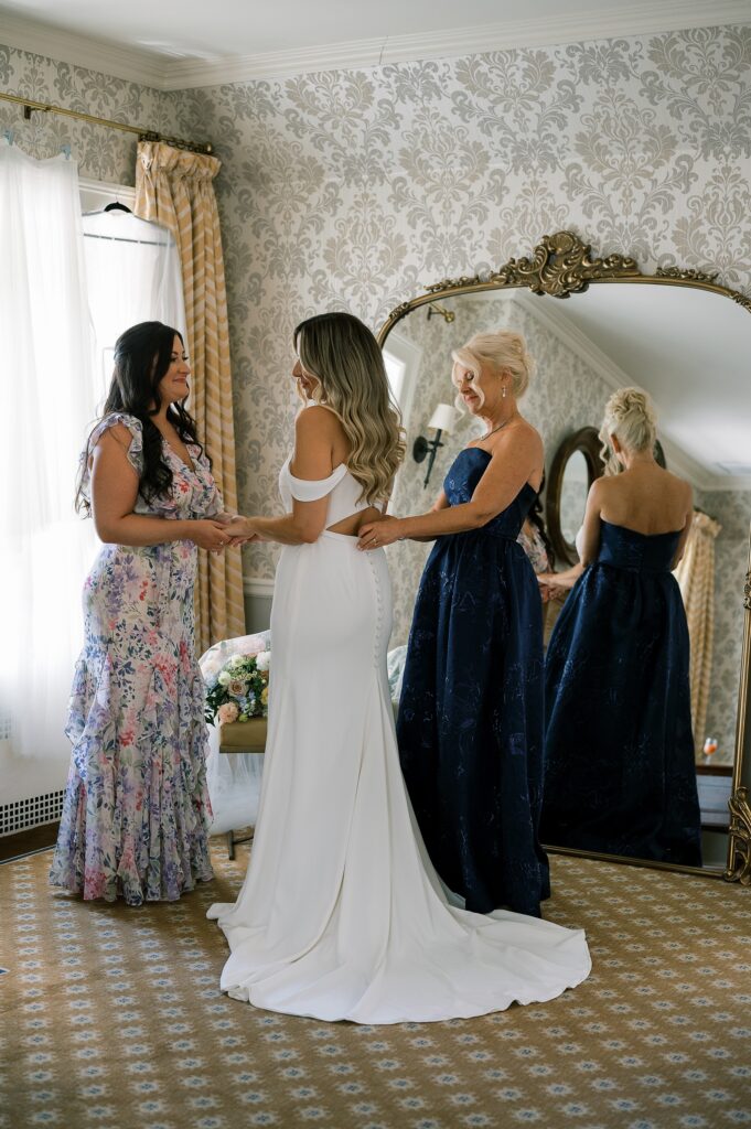 Summer Fiddler's Elbow Country Club Wedding