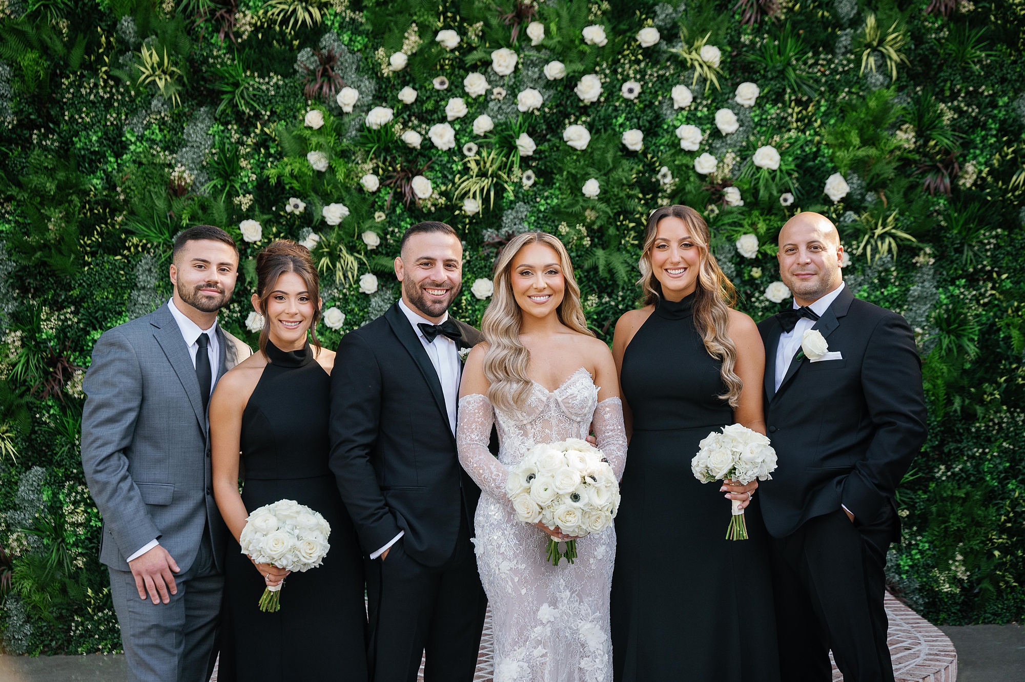 Tips to organize stress-free wedding day family photos from East Coast wedding photographer Myra Roman Photography